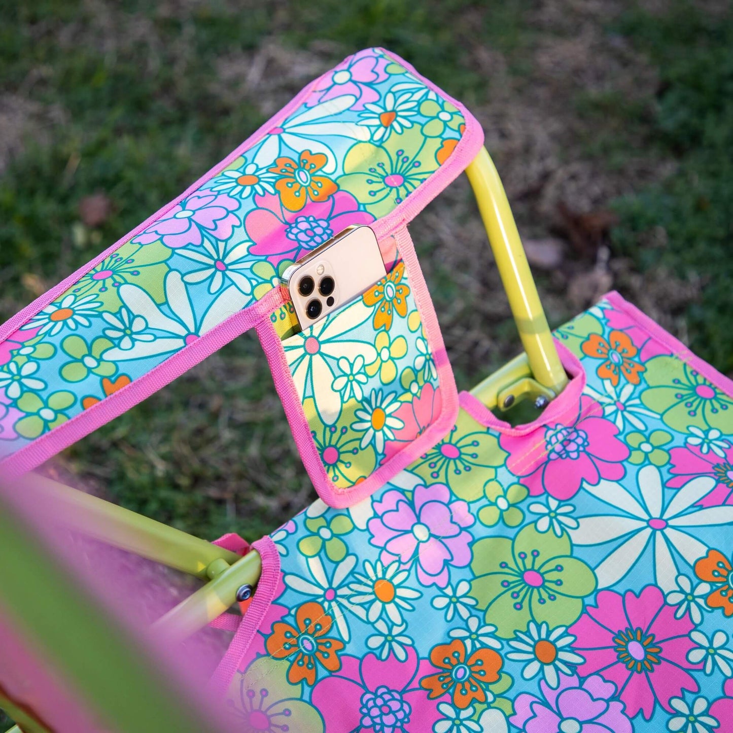 Comfort Pro Rocker - Floral - Patio Retreat